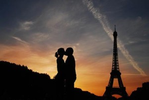 Tres ciudades ideales para un viaje romántico en pareja - paris_-300x202 Tres ciudades ideales para un viaje romántico en pareja - paris_-300x202