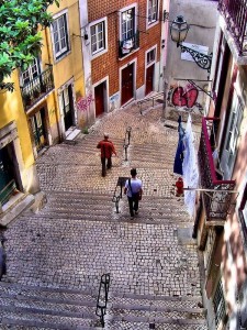 Alfama, historia de un bello pueblo de Lisboa - alfama-3-225x300 Alfama, historia de un bello pueblo de Lisboa - alfama-3-225x300
