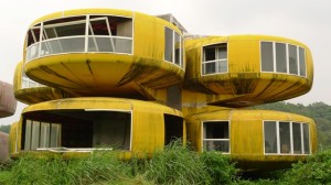 La desaparecida Ciudad OVNI - Casa-Ovni-Sanzhi1-300x168