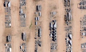 Boneyard: Aviones que configuran el paisaje - Piezas--300x182