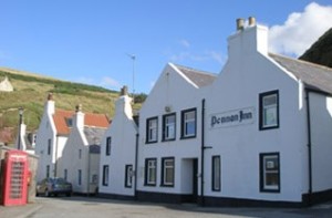 Pennan (Escocia) - Casas-Pennan-300x197