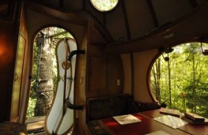 Free Spirit Spheres (Canadá) - Interior-de-la-esfera-300x195