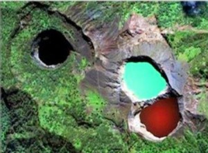 Kelimutu, el volcán y sus tres lagos. - Lagos-hace-50-años-300x222