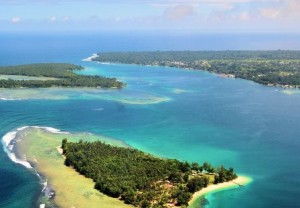 Nusa Island, paraíso del surf y el buceo. - Vista-aérea-300x208