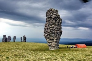 Man-Pupu-Nyor , la montaña de los ídolos - Gigantes-de-piedra-300x200 Man-Pupu-Nyor , la montaña de los ídolos - Gigantes-de-piedra-300x200