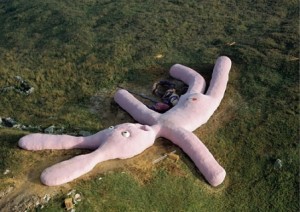 "Hase", el conejo de Artesina - escultura-conejo-gigante-300x212