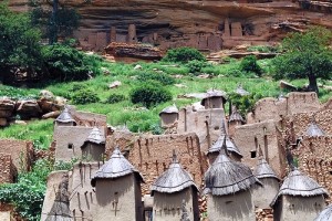 Los acantilados de Bandiagara - Viviendas-dogon-300x200