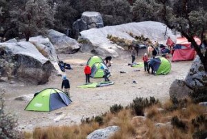 Trekking con Banoa - Acampada-trekking-300x201