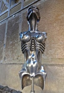 Skeleton Bar - MuseumBarHRGiger3-205x300 Skeleton Bar - MuseumBarHRGiger3-205x300