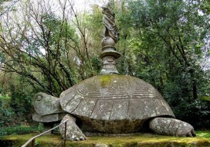 El Jardín de los Monstruos de Bomarzo - Tortuga-gigante-300x210 El Jardín de los Monstruos de Bomarzo - Tortuga-gigante-300x210