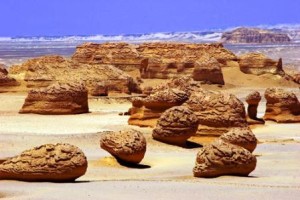 El valle de las ballenas - valley-of-the-whales-_-wadi-al-_-hitan_454430-300x200
