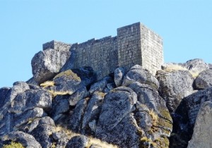 Monsanto (Portugal) - castelo_de_monsanto-300x210