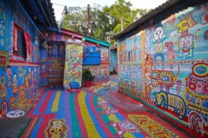 El pueblo del Abuelito Arcoiris - rainbow-village-300x200