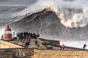 Nazaré, un destino ideal para estas vacaciones - maxresdefault-300x200