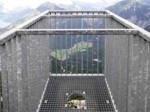 Five Fingers, espectacular mirador de los Alpes - Dachstein-Salzkammergut-Krippenstein-Five-Fingers-viewing-platform-view-from-finger-two-with-hole-in-platform-300x225 Five Fingers, espectacular mirador de los Alpes - Dachstein-Salzkammergut-Krippenstein-Five-Fingers-viewing-platform-view-from-finger-two-with-hole-in-platform-300x225