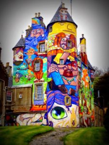Kelburn: el castillo de los grafitis - 33ce1a7b9cb615e3b1c3c93884db8140-225x300