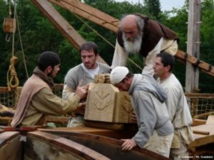 Guédelon: regreso a la Edad Media - Canteros-Guédelon-300x225