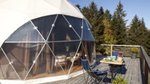 Whitepod: Glamping en la nieve - whitepod-eco-luxury-hotel-2-300x168
