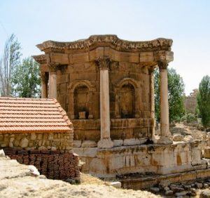 La Heliópolis de Baalbek - Templo-de-Venus-300x282