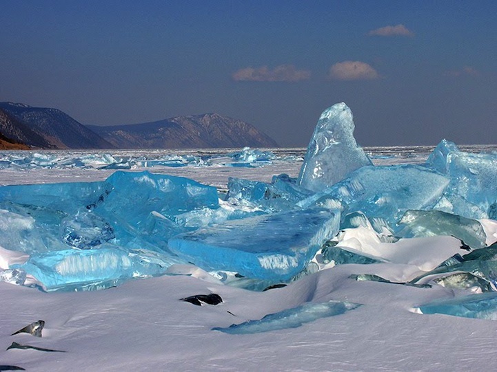 Hielo turquesa en RUSIA