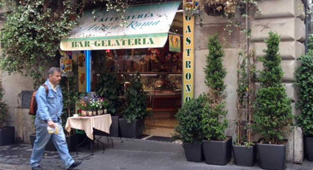 El alcalde de Roma se excusa con unos turistas por unos helados de 64 euros