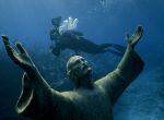 Un museo bajo el abismo: exposición de arte apta solo para buceadores