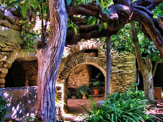 Baldassare Forestiere y su jardín subterráneo: una historia inspiradora.