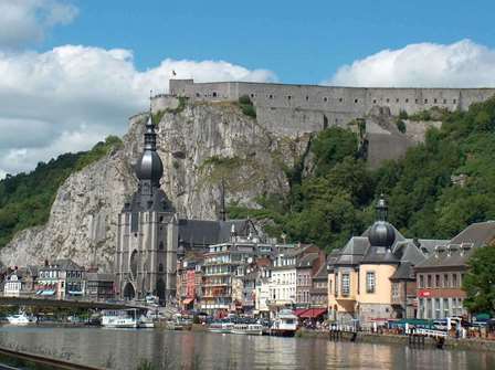 Dinant: La Hija del Mossa