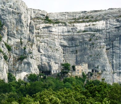 Refugiarse del calor en el bosque místico de Sainte- Baume
