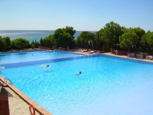 4 campings naturistas en España - Templo-del-sol-300x225