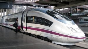 Viajar en AVE por 25 euros - AVE-TREN-300x169