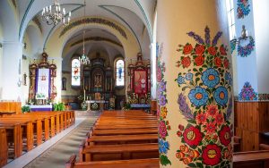Zalipie, el pueblo de las flores - church-paint-zalipie-poland-PAINT0217-300x188