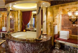 Hoteles donde darse un baño de lujo - Burj-Al-Arab-Jumeirah-300x205